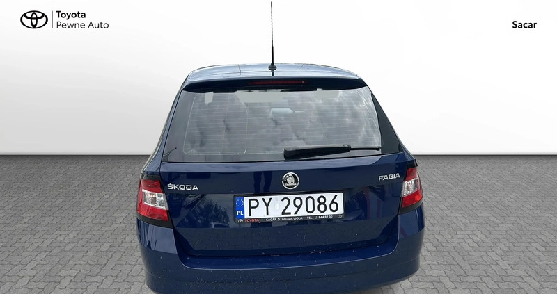 Skoda Fabia cena 26900 przebieg: 201000, rok produkcji 2018 z Oława małe 137